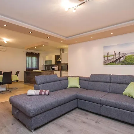 Amazing In Labin With Outdoor Swimming Pool Holiday home *